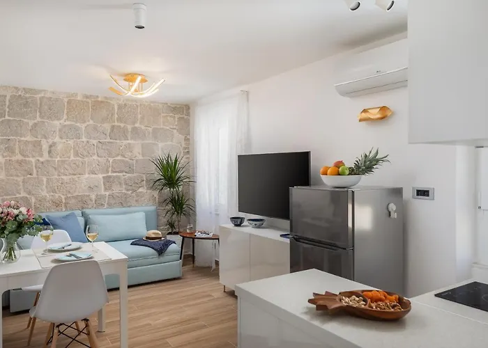Santolina سبليت